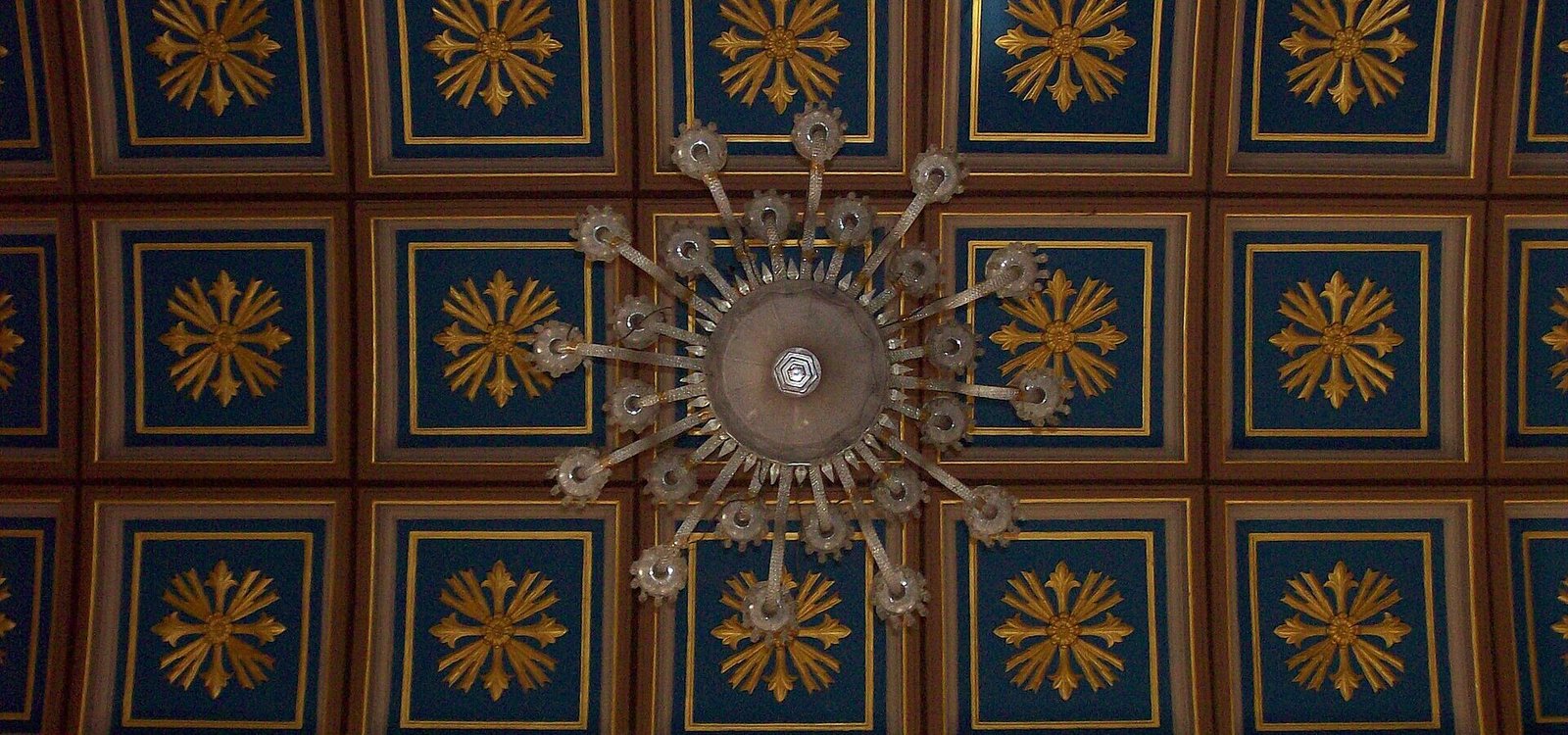The interior of Santa Cruz Church, a Roman Catholic church in Bangkok, Thailand. It served as the seat of the Apostolic Vicariate of Siam until 1821, when Assumption Cathedral was