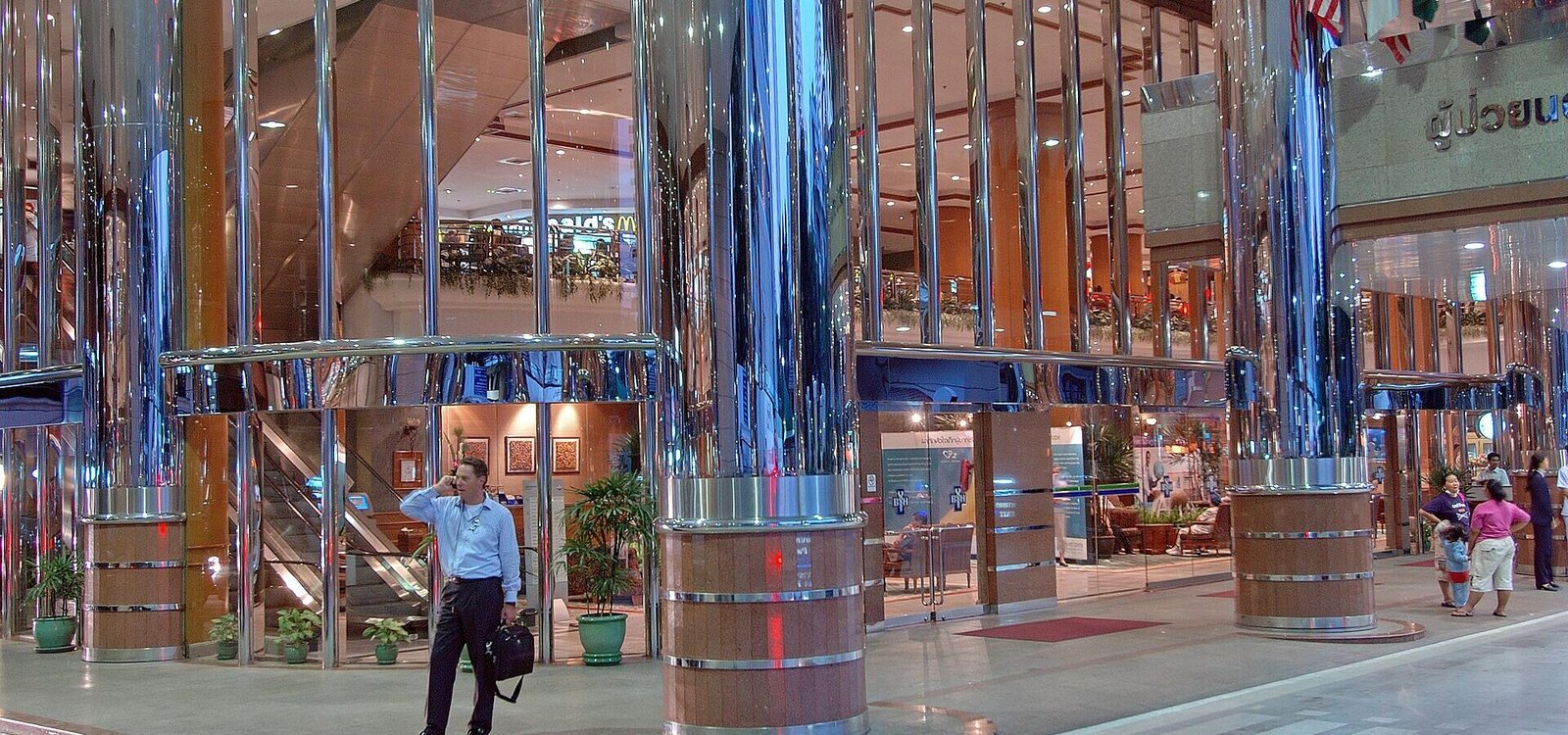 The entrance area of the hospital building